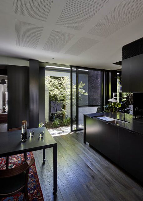 Capral's Project Elgin Street Residence using Capral window and building systems.