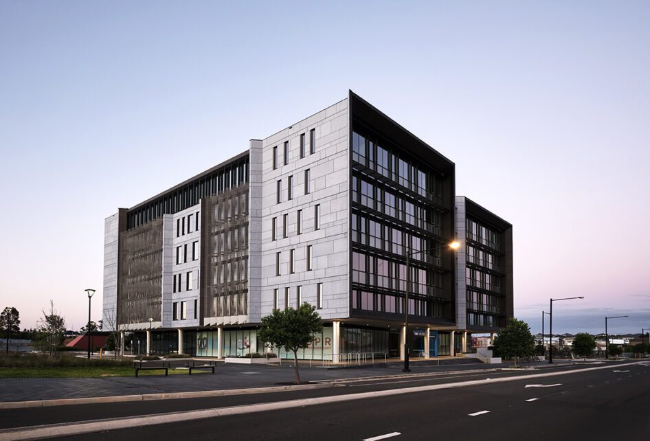 Capral's Project TRN House using Capral window and building systems.