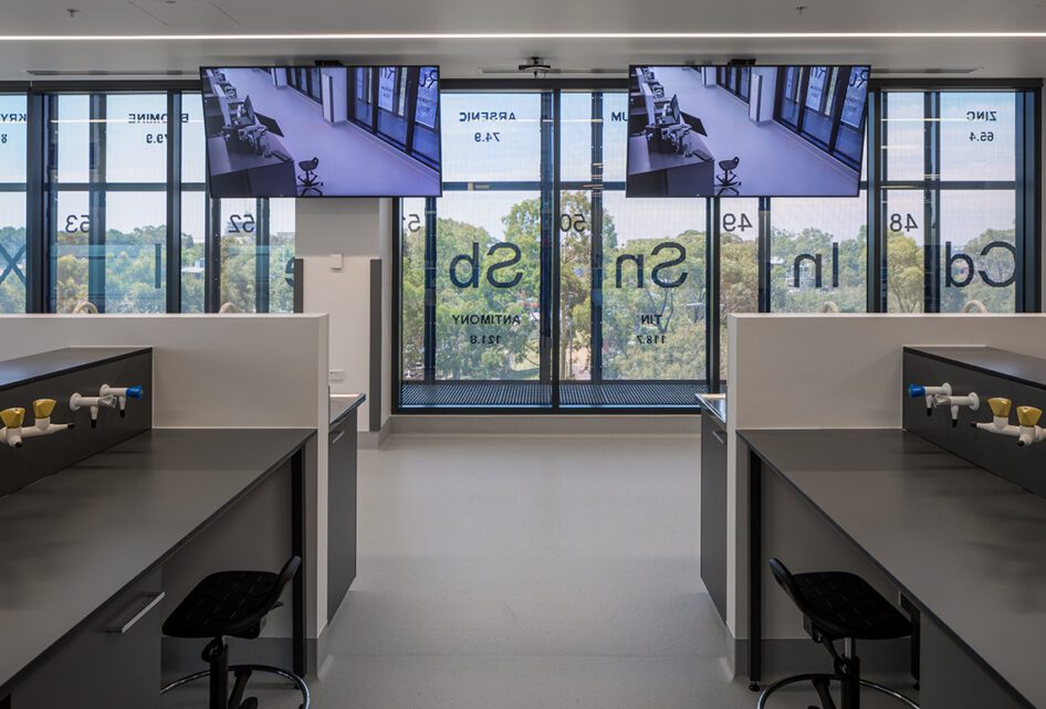 Capral's Project ECU Science Building using Capral window and building systems.