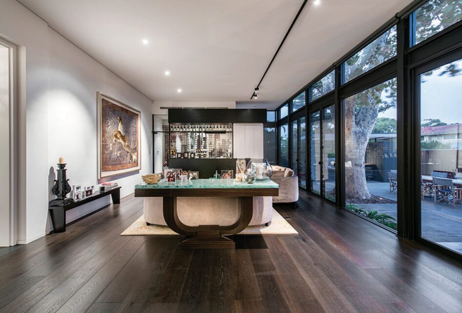 Capral's Project Peppermint Grove Residence using Capral window and building systems.