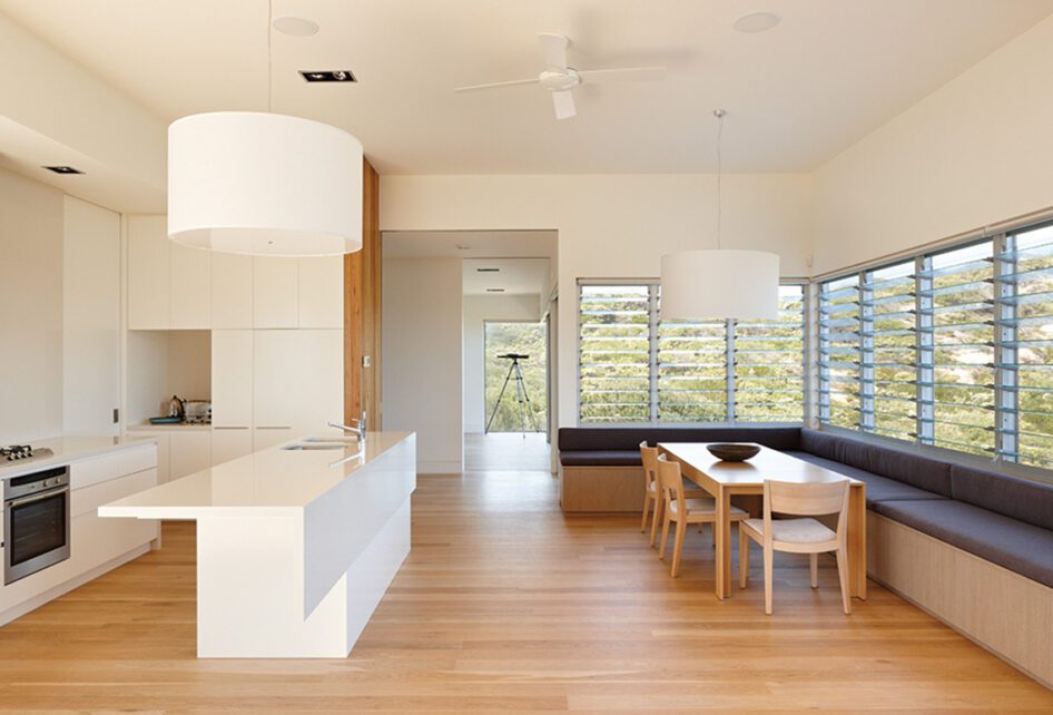 Capral's Project St. Andrew's Beach House using Capral window and building systems.