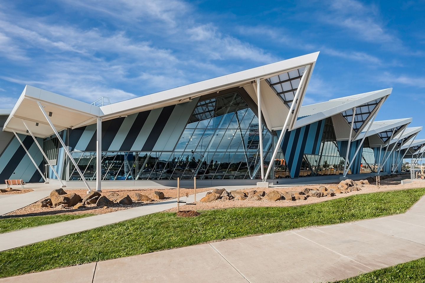 Capral's Project Craigieburn Splash Aqua Park and Leisure Centre using Capral window and building systems.