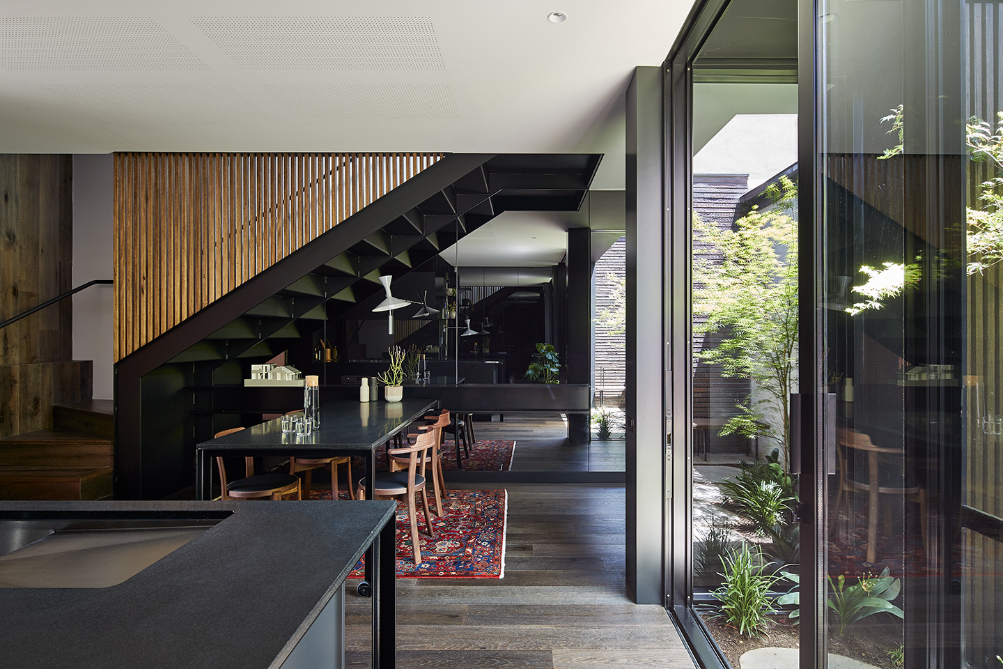 Capral's Project Elgin Street Residence using Capral window and building systems.