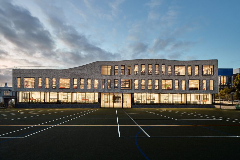 Capral's Project MLC Nicholas Learning Centre using Capral window and building systems.