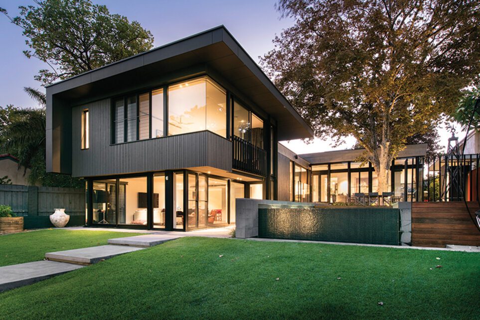 Capral's Project Peppermint Grove Residence using Capral window and building systems.