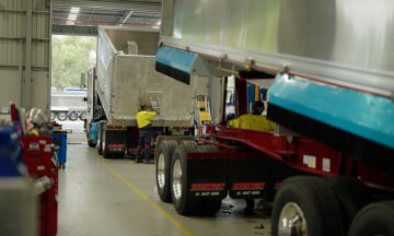 A picture of a sloanebuilt trailer being built using capral aluminium