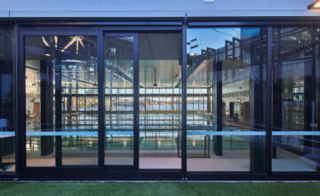 caprals sliding door using in the north sydney pool