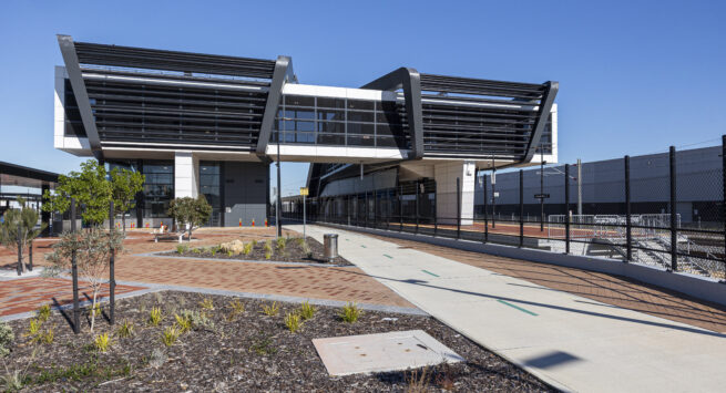 Nicholson Road Station Amplimesh Supascreens Capral Aluminium